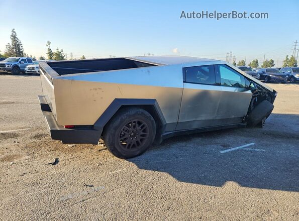 7G2CEHEE9SA062500 2025 TESLA CYBERTRUCK Silver Հետևի աջ
