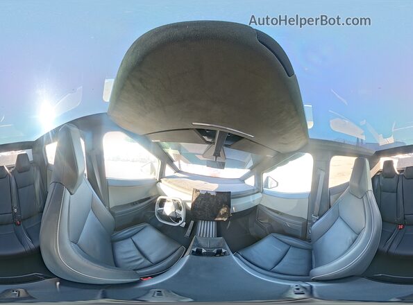 7G2CEHEE9SA062500 2025 TESLA CYBERTRUCK Silver Սալոնի 360 աստիճան տեսք