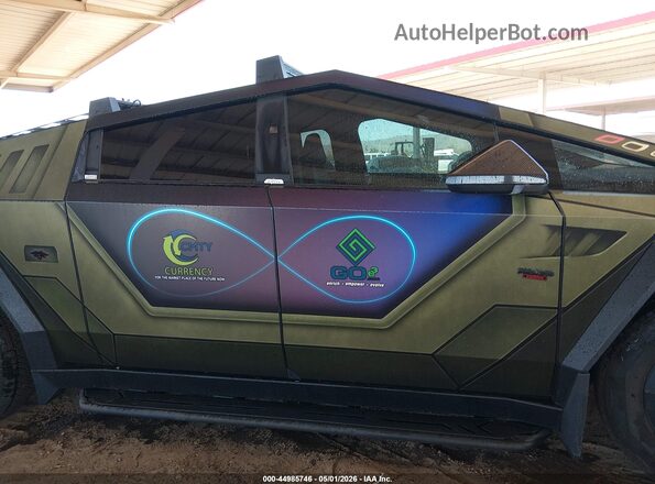 7G2CEHEEXRA043979 2024 TESLA CYBERTRUCK Maroon Widok zestawu wskaźników