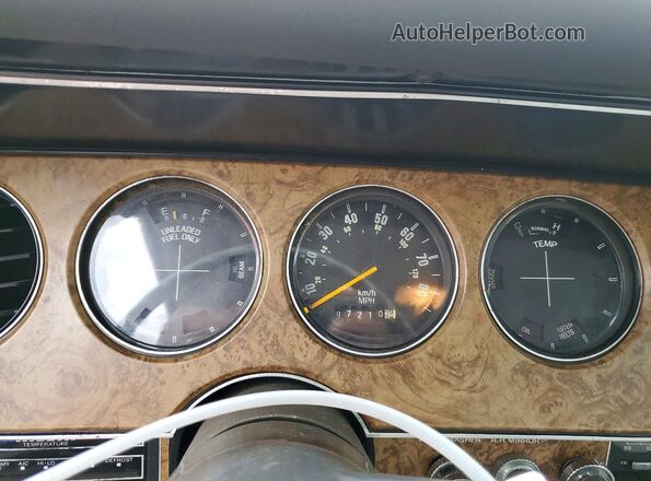 7G87F252558 1977 FORD THUNDERBIRD Beige Вид щитка приладів