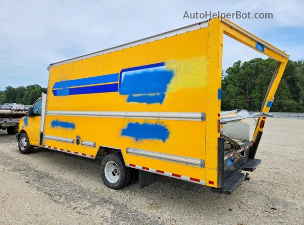7GZ37TC7XNN000247 2022 GMC SAVANA Yellow 