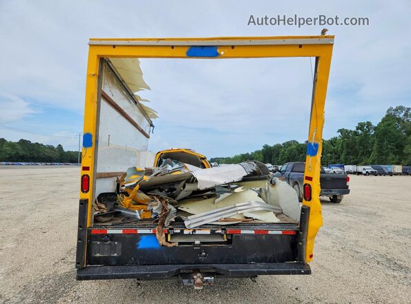 7GZ37TC7XNN000247 2022 GMC SAVANA Yellow 