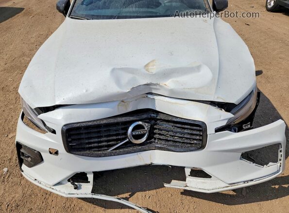7JR102TM1MG108558 2021 VOLVO S60 White Սալոնի հետևի տեսք