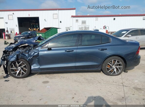 7JRA22TK6LG045691 2020 VOLVO S60 Синий Панорамный вид салона 360°