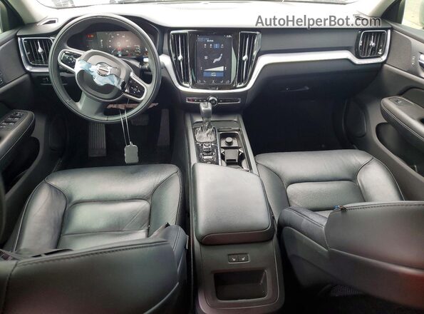 7JRA22TK7KG003545 2019 VOLVO S60 Серебряный Вид панели приборов