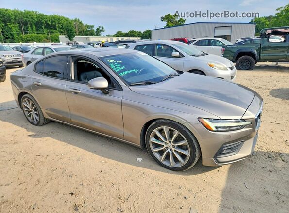 7JRA22TK7KG009457 2019 VOLVO S60 Gray 