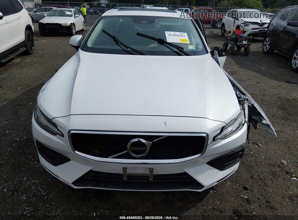 7JRA22TK8LG046910 2020 VOLVO S60 Белый Вид панели приборов