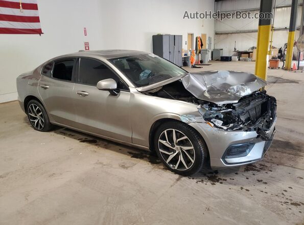 7JRA22TK9KG003143 2019 VOLVO S60 Gray 