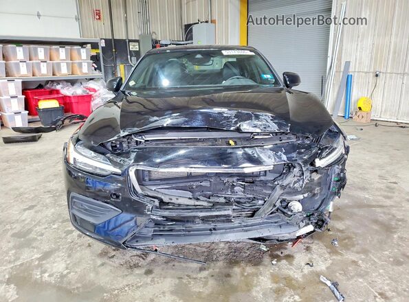 7JRA22TKXLG066480 2020 VOLVO S60 Black Front view