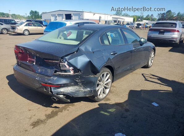 7JRA22TKXMG080302 2021 VOLVO S60 Синий Задняя правая четверть