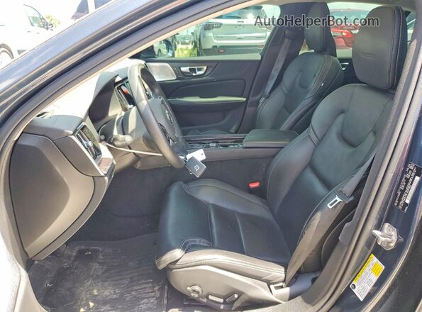 7JRA22TL5LG060403 2020 VOLVO S60 Blue Front interior view