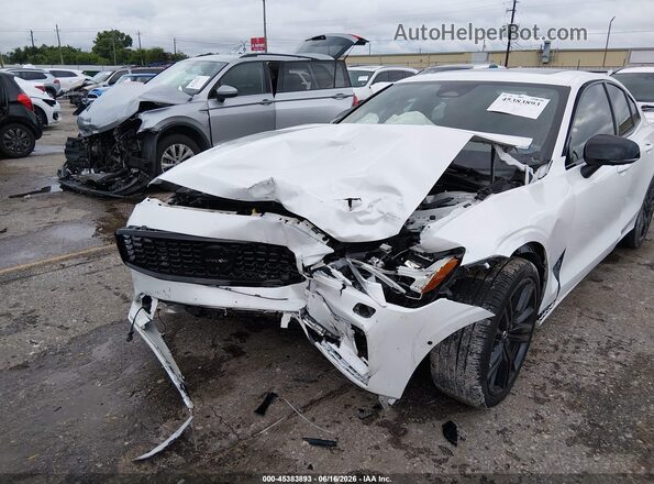 7JRL12FH1RG281783 2024 VOLVO S60 White Widok z przodu