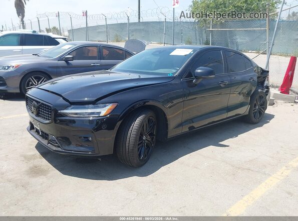 7JRL12FH6RG282248 2024 VOLVO S60 Black Առջևի ձախ երեք քառորդ տեսարան