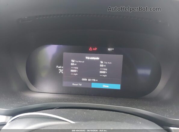 7JRL12FK9RG323001 2024 VOLVO S60 Gray Vista de los asientos traseros