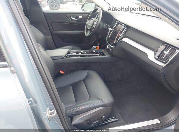 7JRL12FK9RG323001 2024 VOLVO S60 Gray Vista interior delantera