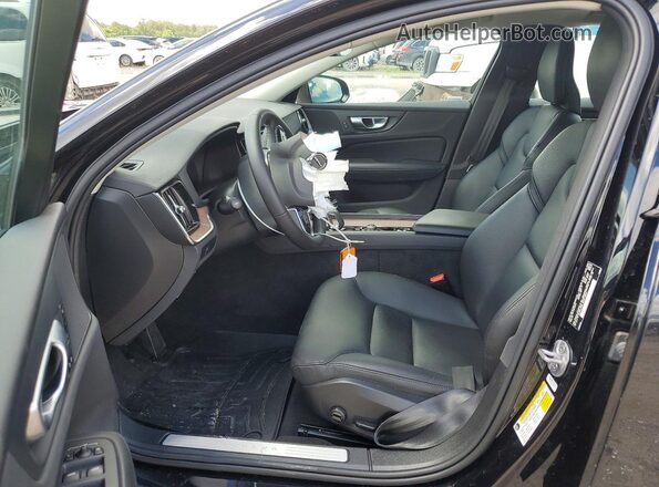 7JRL12FL0RG315636 2024 VOLVO S60 Черный Вид панели приборов