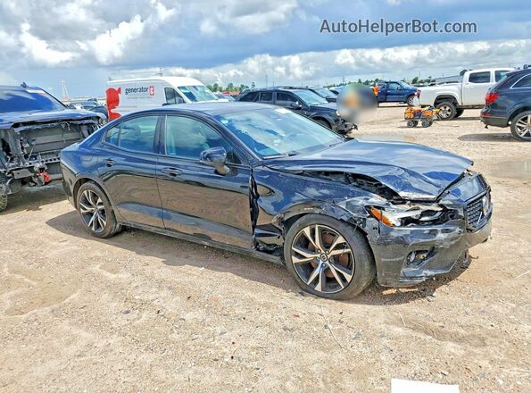 7JRL12FL0RG315636 2024 VOLVO S60 Черный Вид спереди