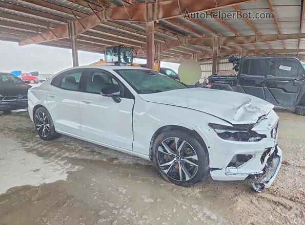 7JRL12FL3RG281322 2024 VOLVO S60 White Przód prawy