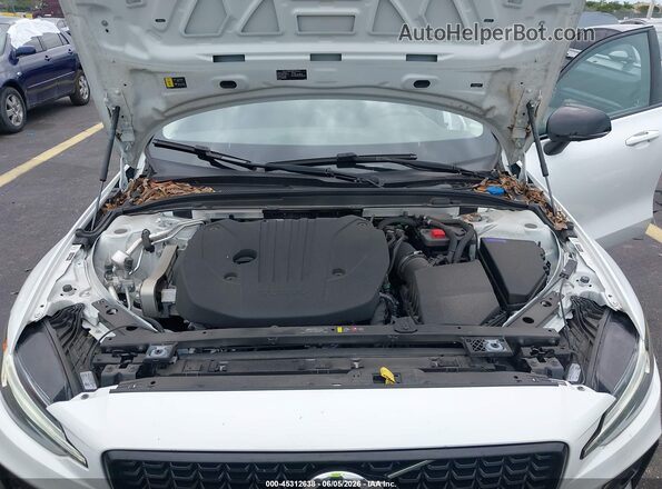 7JRL12FLXRG284511 2024 VOLVO S60 Белый Вид сзади