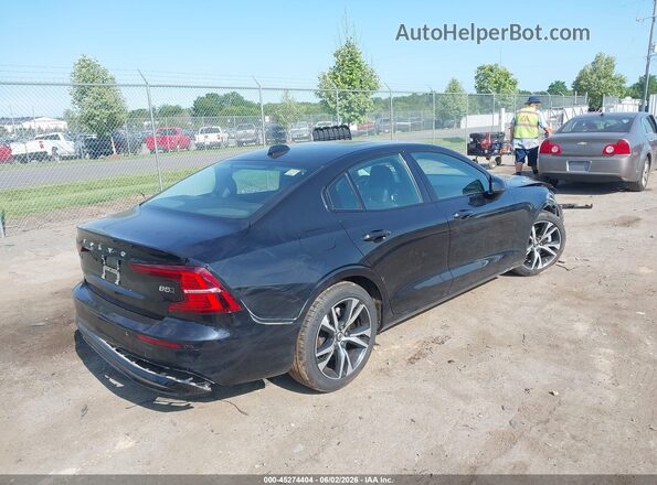 7JRL12TK5RG297324 2024 VOLVO S60 Черный Задняя правая четверть