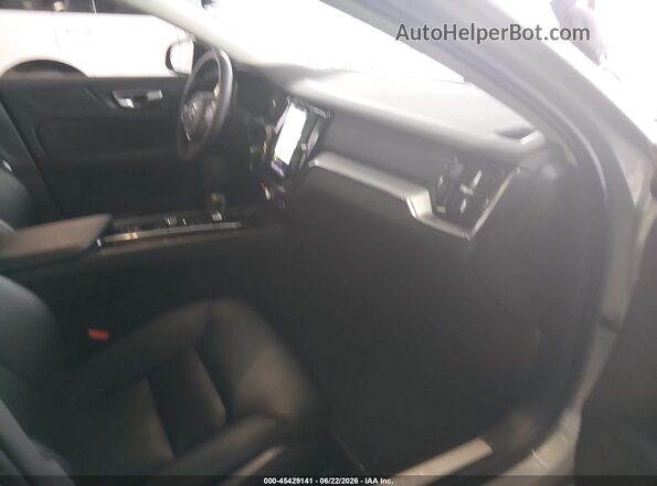 7JRL12TK8RG324001 2024 VOLVO S60 Gray Սալոնի դիմացի տեսք