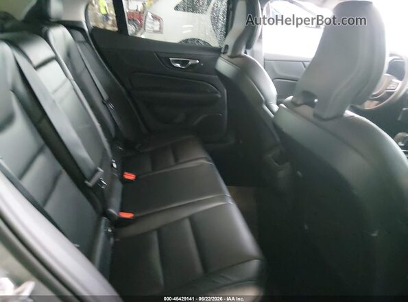 7JRL12TK8RG324001 2024 VOLVO S60 Gray VIN կոդի պիտակի տեսք