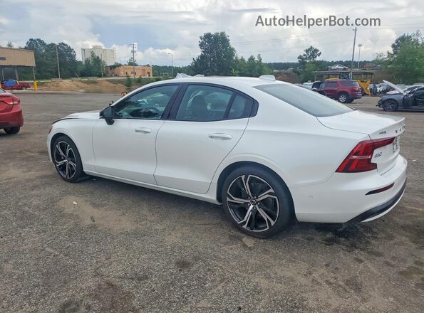 7JRL12TLXRG304986 2024 VOLVO S60 Белый Задняя левая четверть