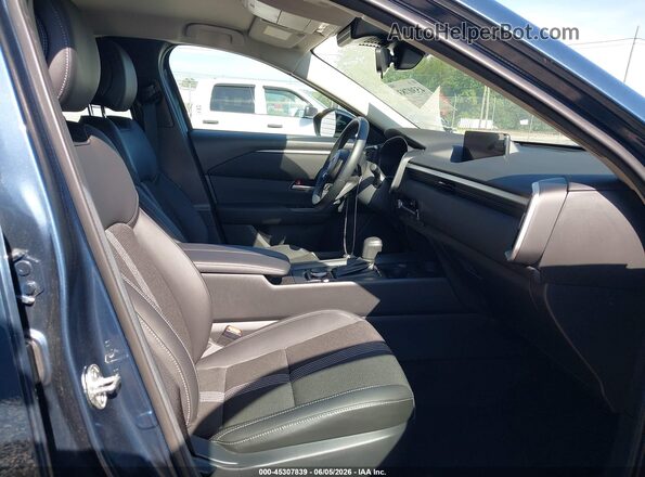 7MMVAABW4SN118794 2025 MAZDA CX-50 HYBRID Синий Вид салона спереди