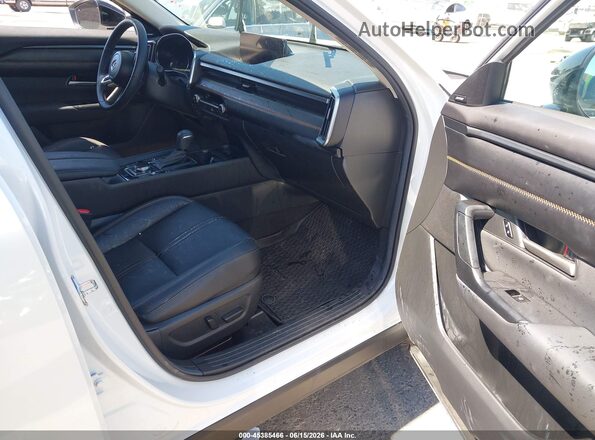 7MMVAADW4SN112684 2025 MAZDA CX-50 HYBRID White Front interior view