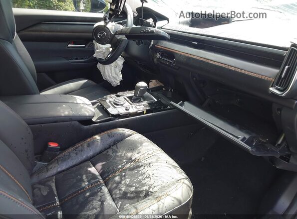 7MMVAAEW5SN135342 2025 MAZDA CX-50 HYBRID Белый Вид салона спереди