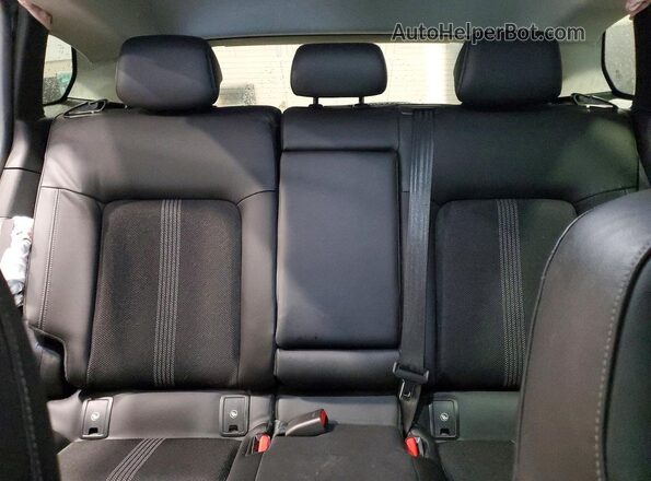 7MMVABAM4RN163301 2024 MAZDA CX-5 White Vista de los asientos traseros