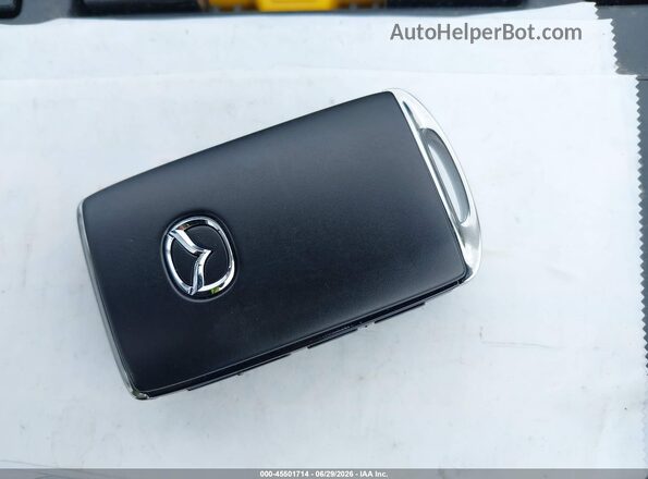 7MMVABBL0TN602670 2026 MAZDA CX-5 Blue Vista del salpicadero