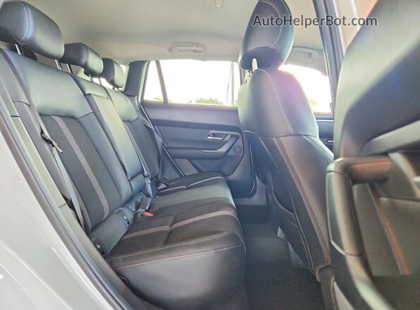 7MMVABBM8SN390351 2025 MAZDA CX-5 White Вид задньої частини салону