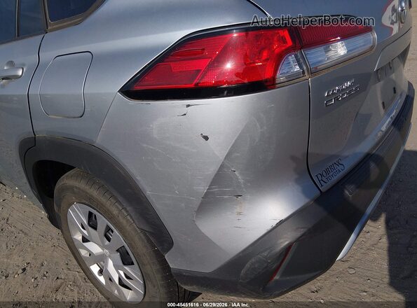 7MUAAAAG7PV050250 2023 TOYOTA COROLLA CROSS Silver 