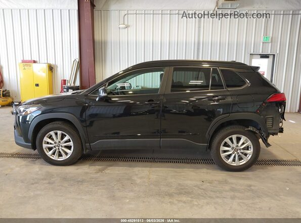 7MUBAABG2NV007273 2022 TOYOTA COROLLA CROSS Black 