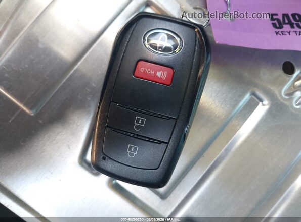 7MUCAAAG3RV093379 2024 TOYOTA COROLLA CROSS Green Vista del salpicadero