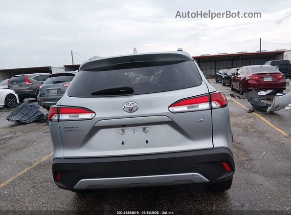 7MUCAAAGXPV045777 2023 TOYOTA COROLLA CROSS Silver 