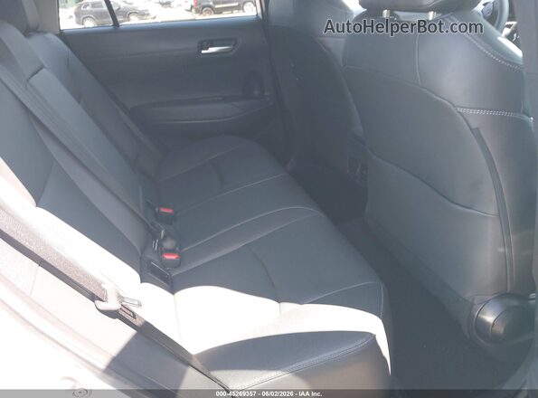 7MUDAABG1PV078203 2023 TOYOTA COROLLA CROSS White 