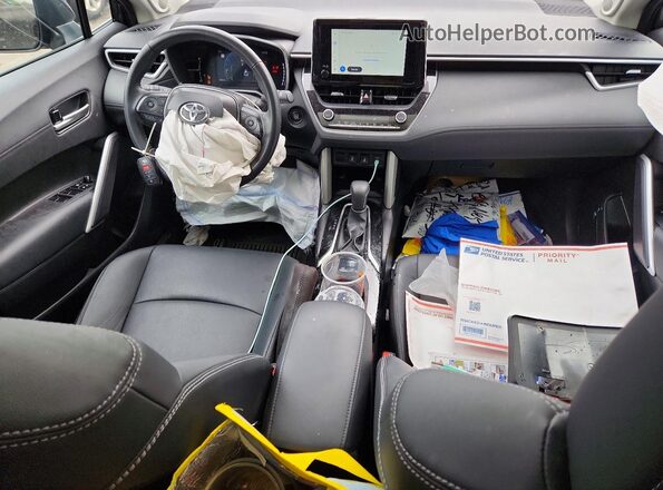 7MUDAABG9SV138480 2025 TOYOTA COROLLA Черный 