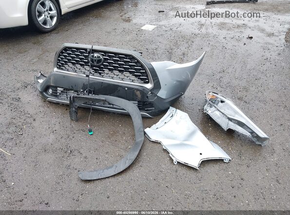 7MUEAABGXSV128013 2025 TOYOTA COROLLA CROSS Silver Vista del cuadro de instrumentos