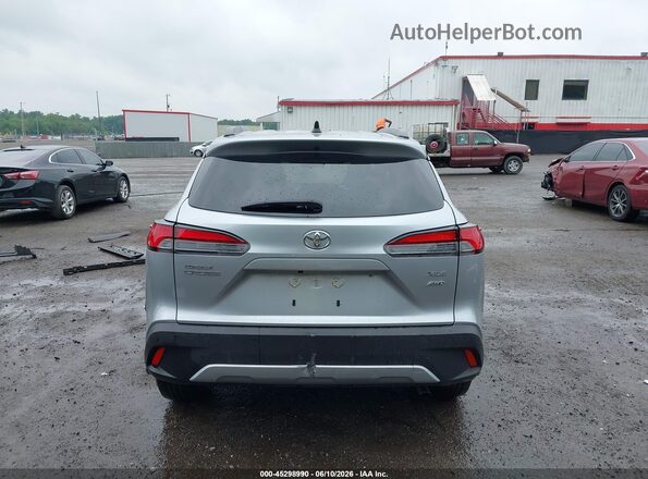 7MUEAABGXSV128013 2025 TOYOTA COROLLA CROSS Silver 
