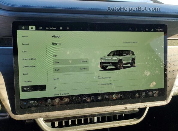 7PDSGABA1PN011126 2023 RIVIAN R1S Silver Instrument cluster view