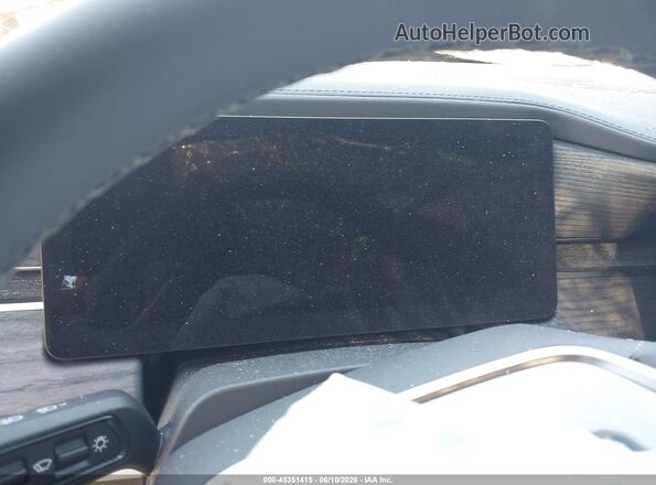 7PDSGABA3RN033955 2024 RIVIAN R1S Red Rear seats view