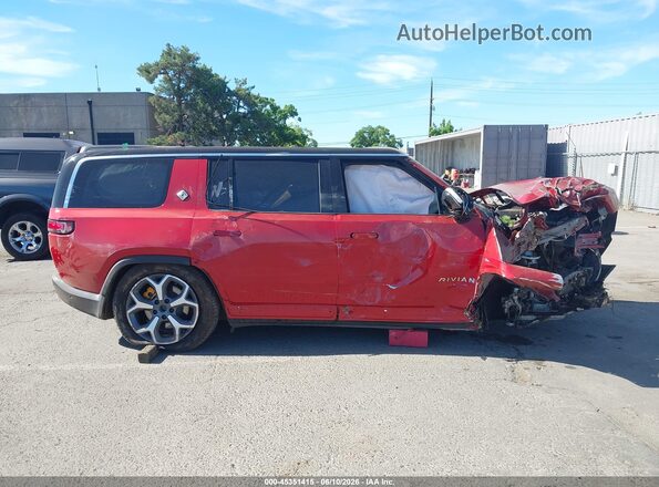 7PDSGABA3RN033955 2024 RIVIAN R1S Red Rear interior view