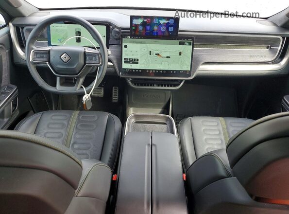 7PDSGABA3RN034071 2024 RIVIAN R1S Gray Вид панелі приладів