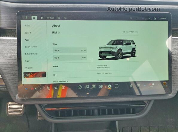 7PDSGABA3RN034071 2024 RIVIAN R1S Gray Вид щитка приладів