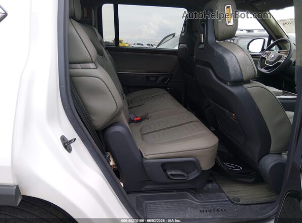 7PDSGABA6PN004916 2023 RIVIAN R1S White Вид наклейки з VIN-кодом