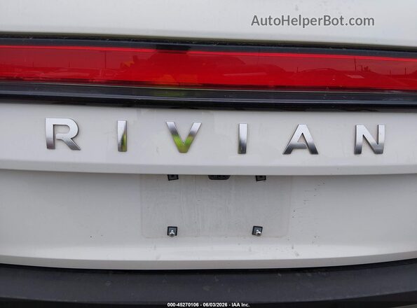 7PDSGABA6PN004916 2023 RIVIAN R1S White 