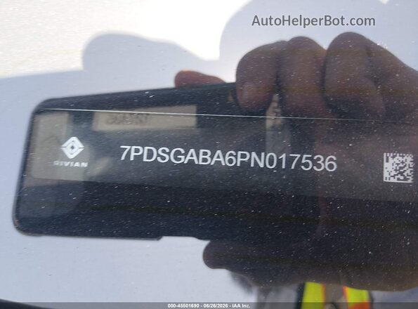 7PDSGABA6PN017536 2023 RIVIAN R1S White Engine compartment view