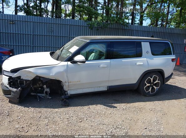 7PDSGABA6RN042505 2024 RIVIAN R1S White Панорамний вид салону 360°